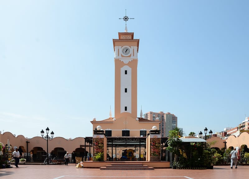 Canarian food, markets and café culture in Santa Cruz